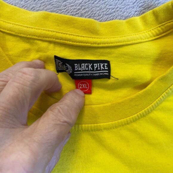 Black Pike Mens T-Shirt 2XL Yellow & Pink T-Shirt With Embroidered Bear Design - Picture 10 of 12